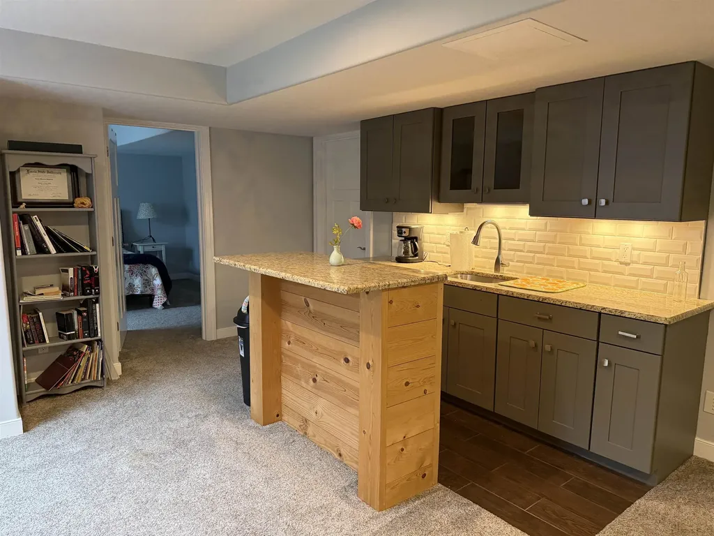 1364 Saffron Circle East Bay Township MI 49696