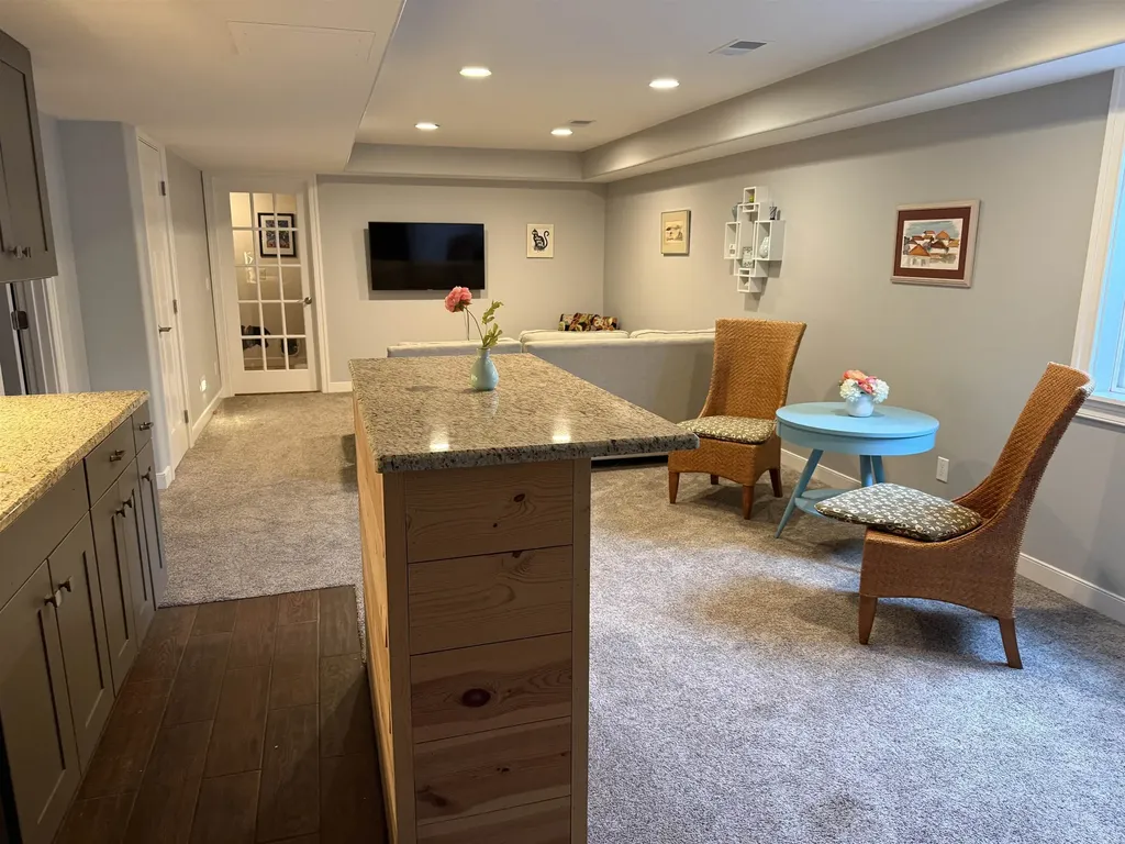 1364 Saffron Circle East Bay Township MI 49696