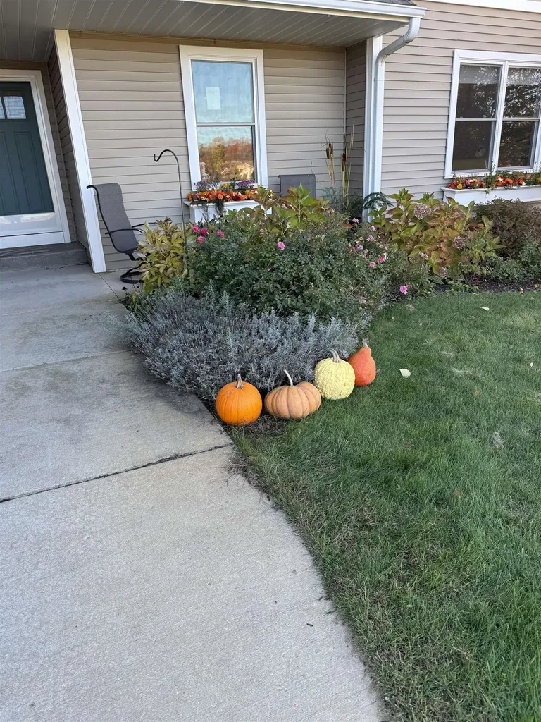 1364 Saffron Circle East Bay Township MI 49696