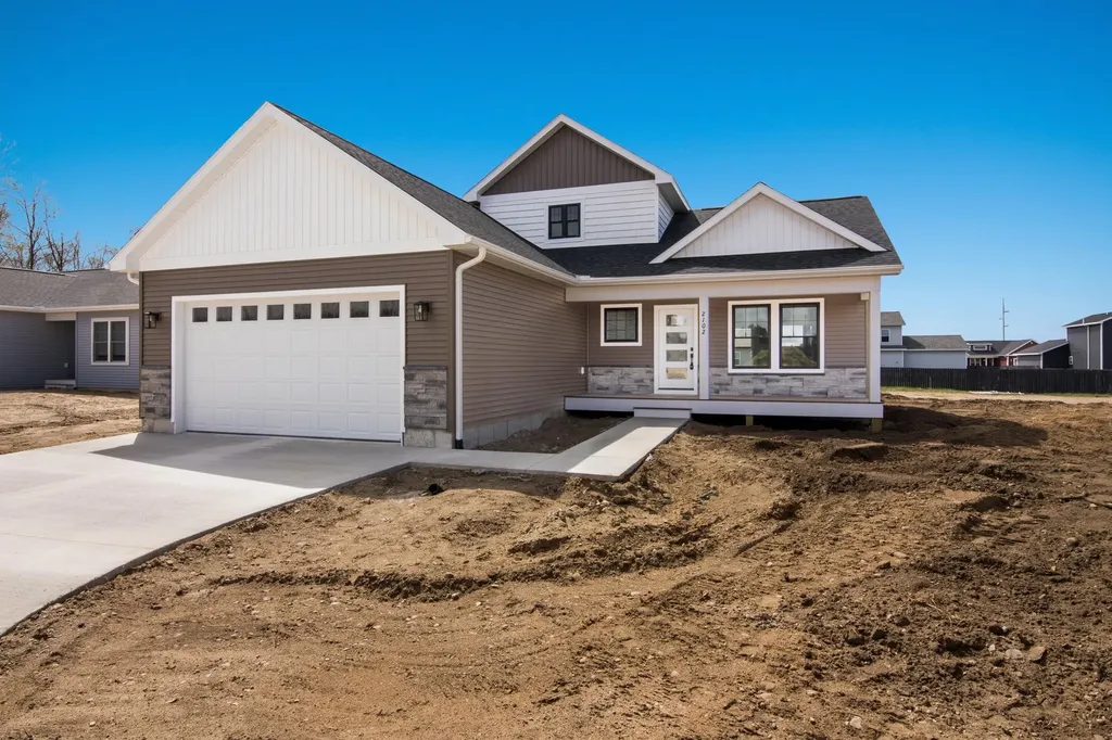 2102 Cottonwood Avenue Blair Township MI 49637