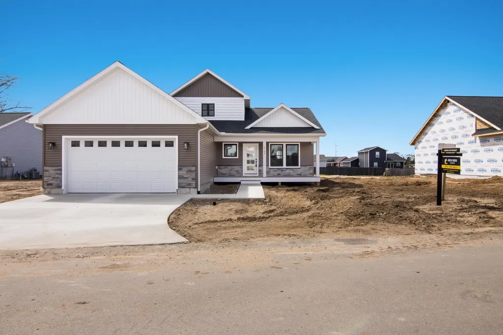2102 Cottonwood Avenue Blair Township MI 49637