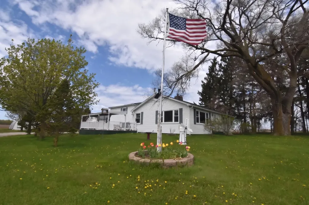 11663 N 11 Road Wexford Township MI 49620