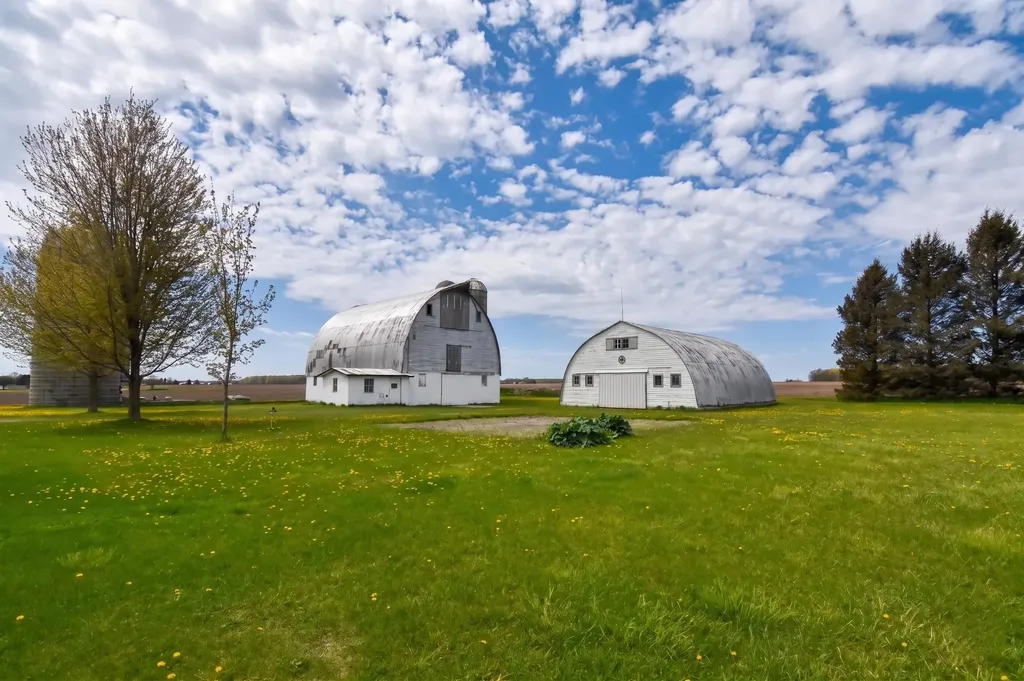 11663 N 11 Road Wexford Township MI 49620