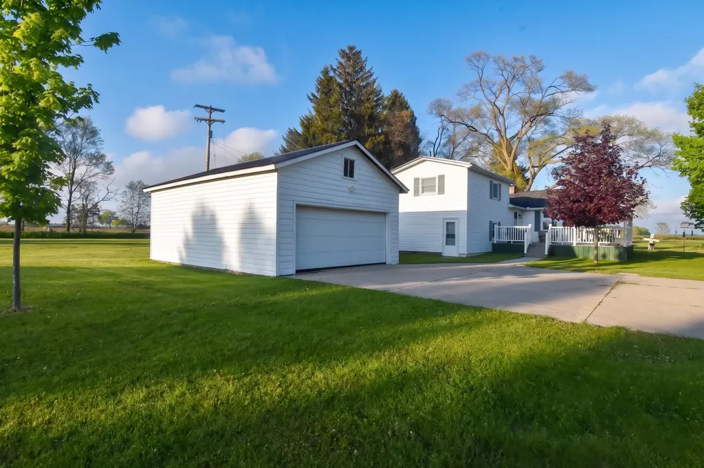 11663 N 11 Road Wexford Township MI 49620