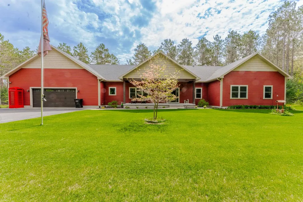 1465 Betsie River Road Green Lake Township MI 49643