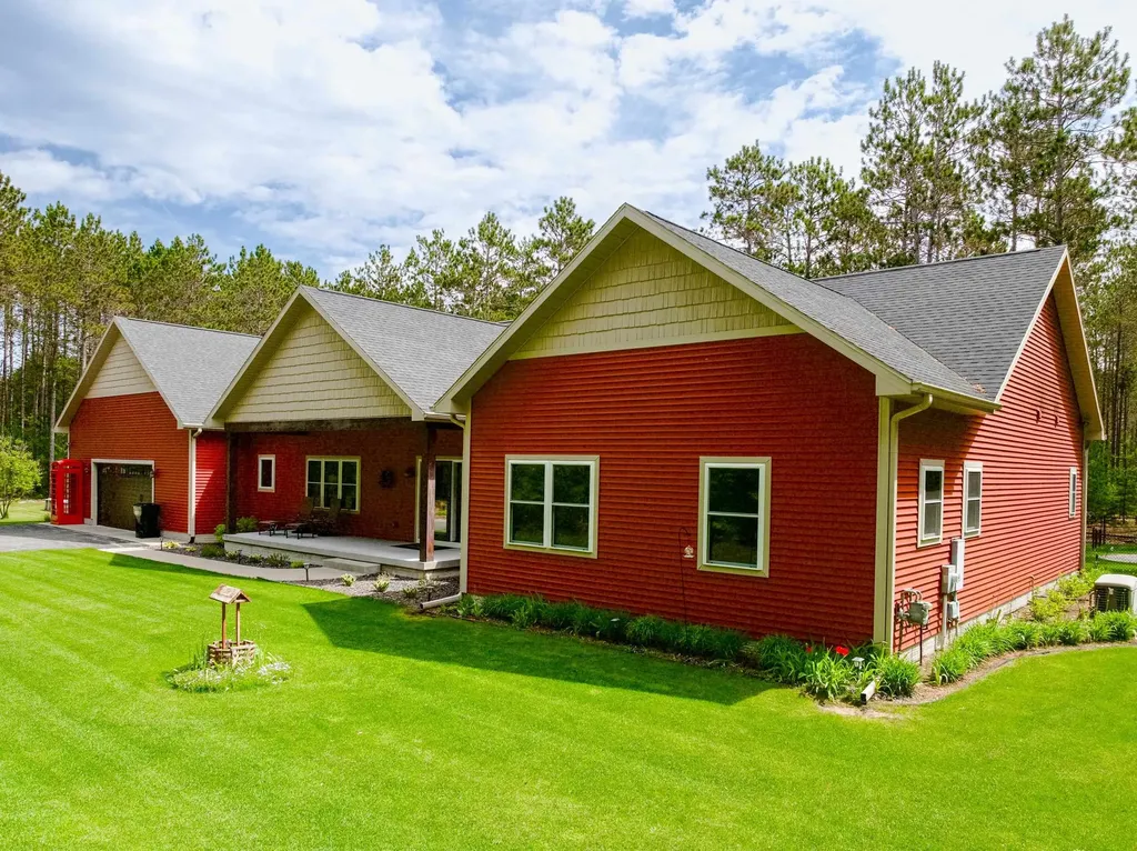 1465 Betsie River Road Green Lake Township MI 49643
