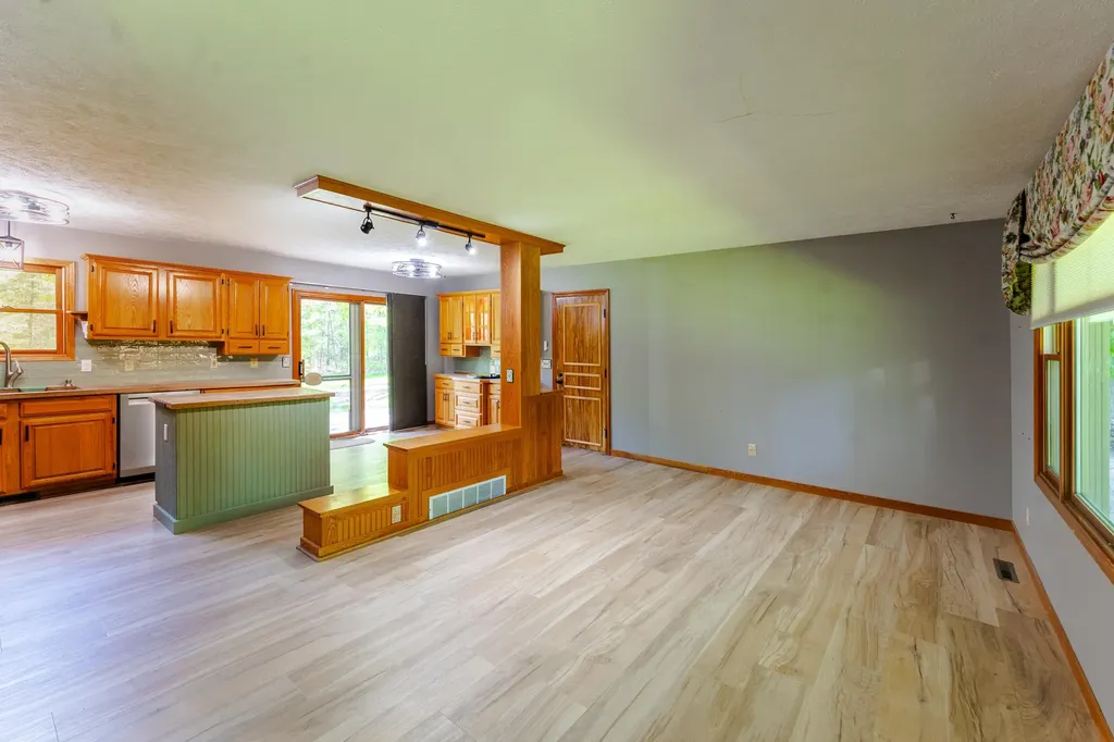 9219 Blackburn Drive Long Lake Township MI 49685
