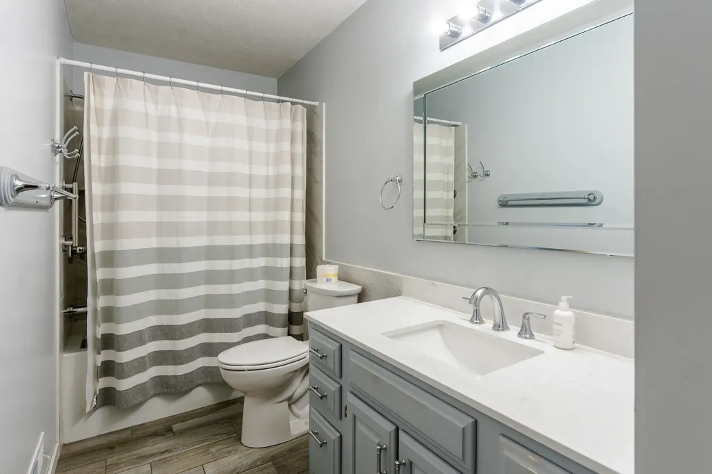 9219 Blackburn Drive Long Lake Township MI 49685