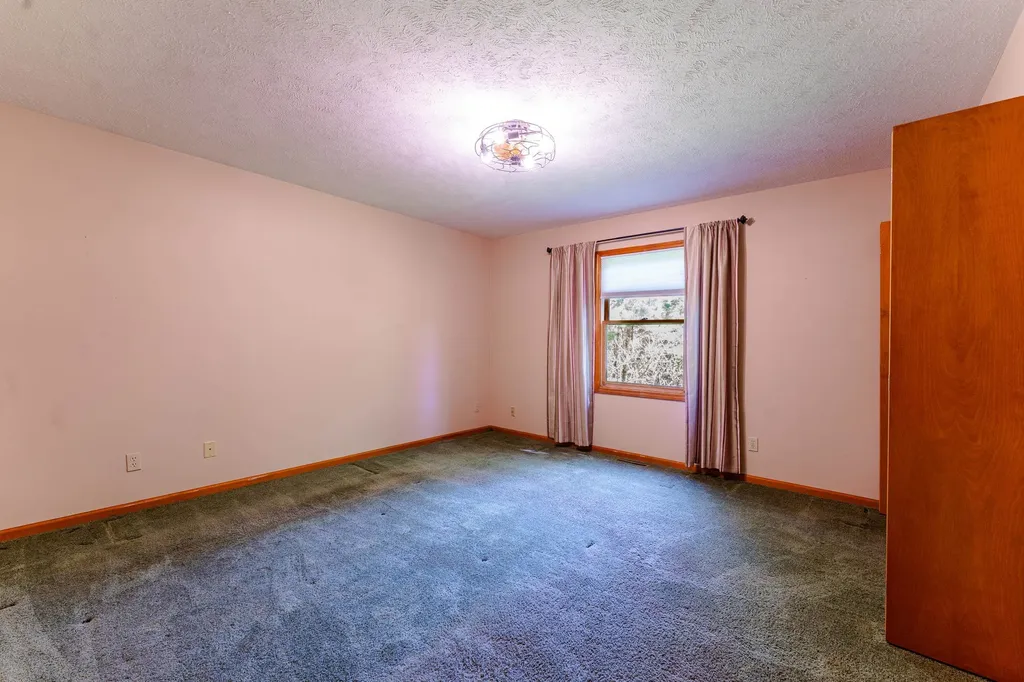 9219 Blackburn Drive Long Lake Township MI 49685