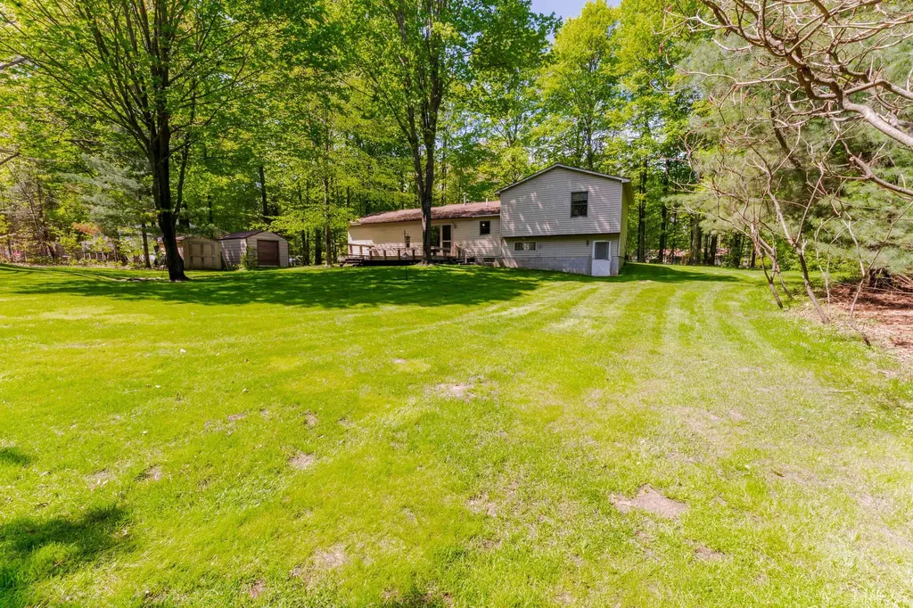 9219 Blackburn Drive Long Lake Township MI 49685