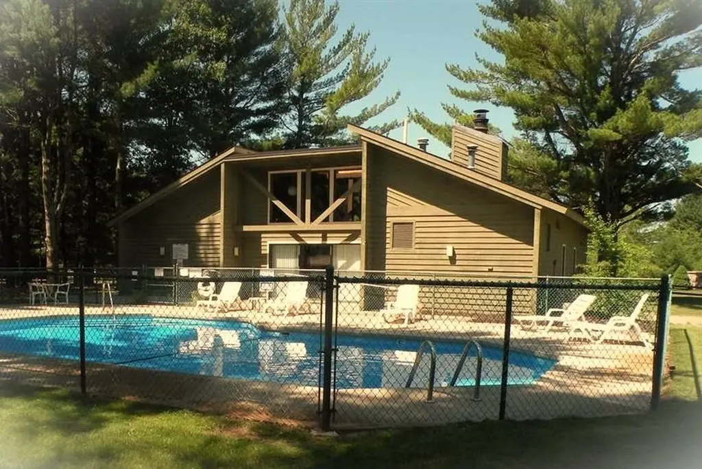 6865 Pinebrook Drive Custer Township MI 49615