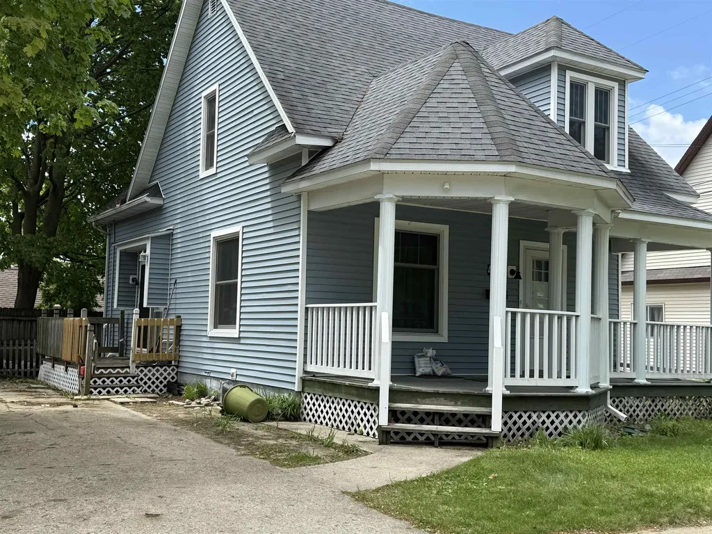 414 S Simons Street Cadillac City MI 49601