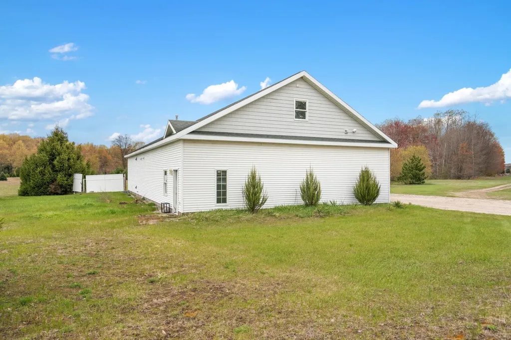 580 S M-75 Boyne Valley Township MI 49712