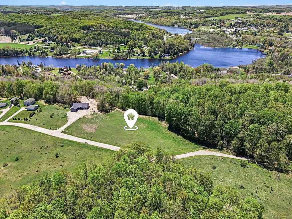 V/l Colby Avenue Banks Township MI 49729