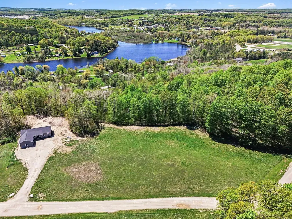 V/l Colby Avenue Banks Township MI 49729