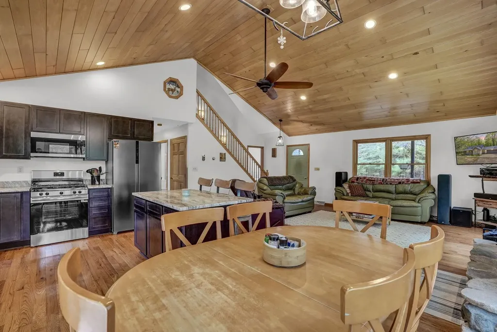 2560 S 25 Road Boon Township MI 49618