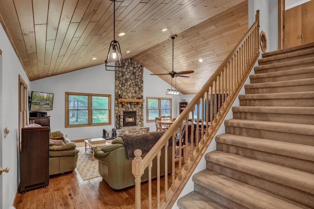 2560 S 25 Road Boon Township MI 49618