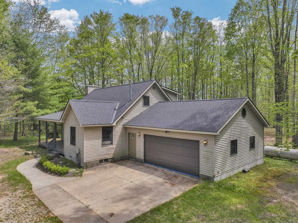 2560 S 25 Road Boon Township MI 49618