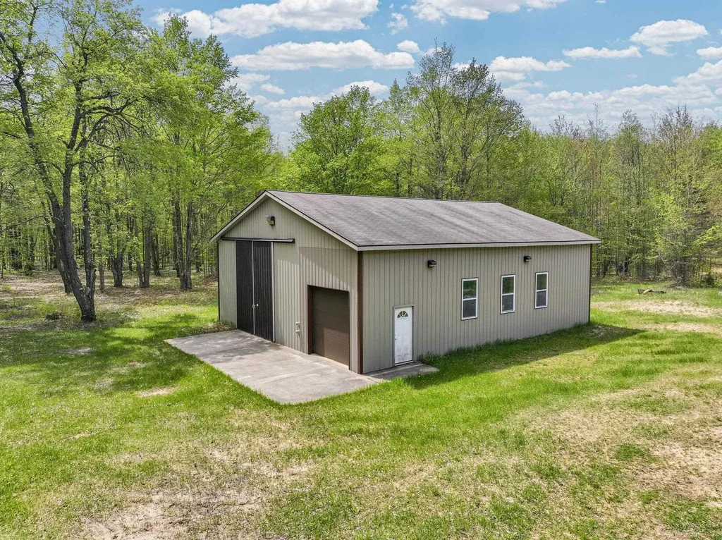 2560 S 25 Road Boon Township MI 49618