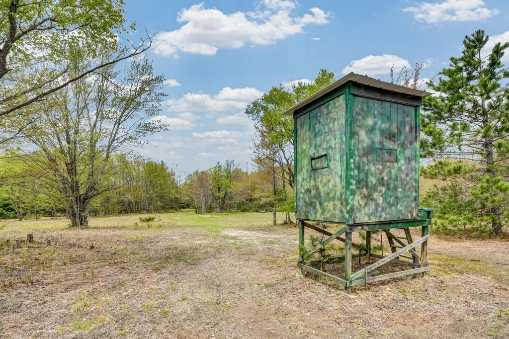 2560 S 25 Road Boon Township MI 49618