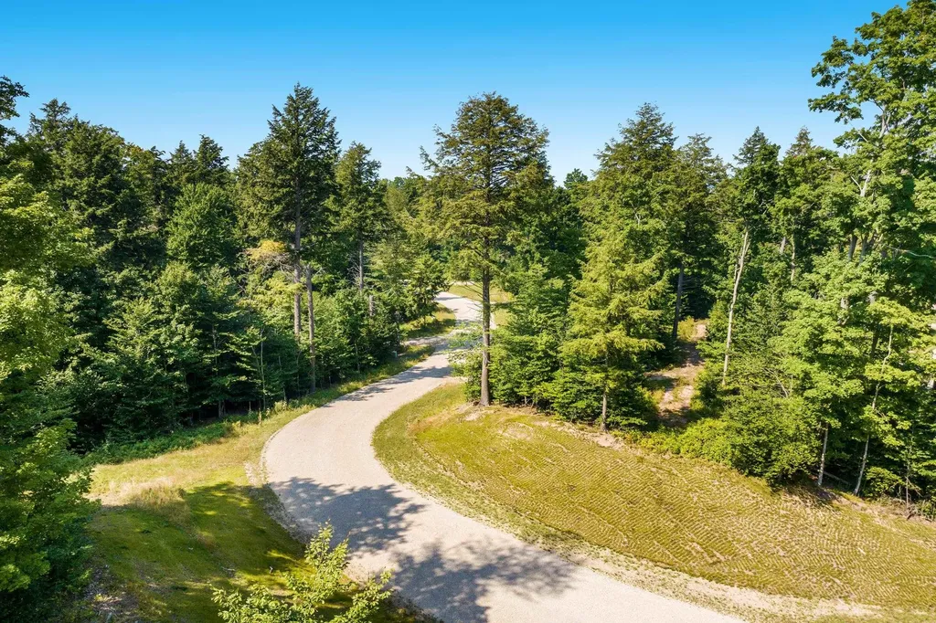 000 Park Ridge Lake Township MI 49635