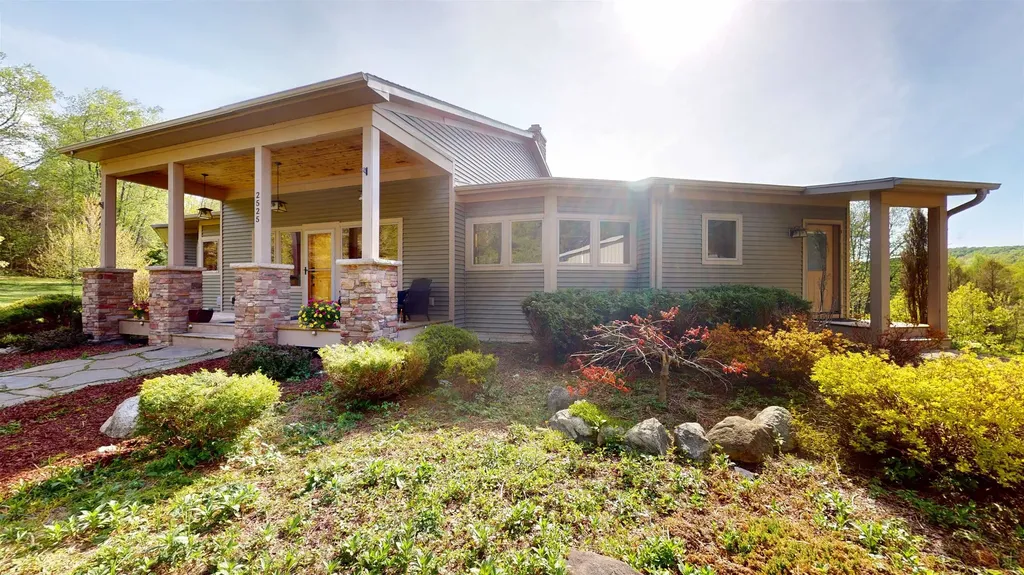 2525 Burdickville Road Kasson Township MI 49664