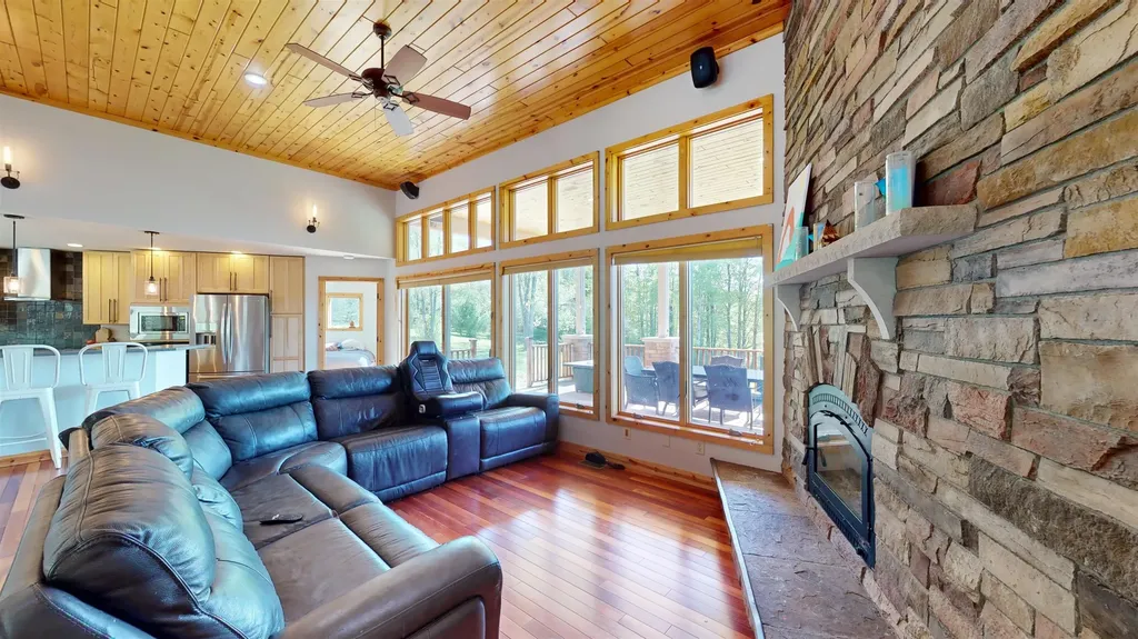2525 Burdickville Road Kasson Township MI 49664