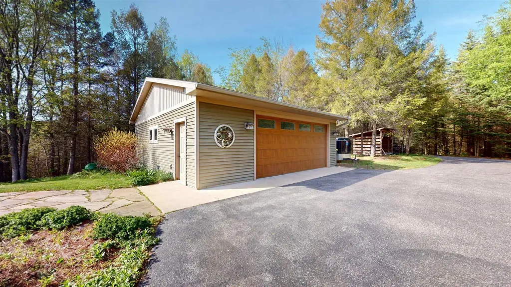 2525 Burdickville Road Kasson Township MI 49664