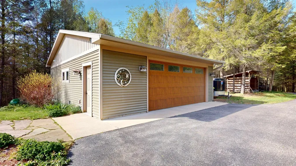 2525 Burdickville Road Kasson Township MI 49664