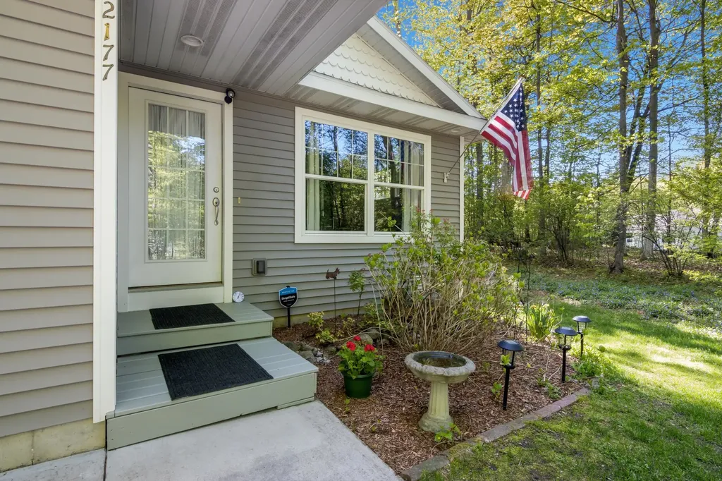 2177 N Jacobson Road Suttons Bay Township MI 49682