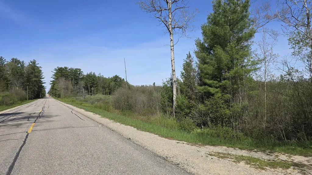 000 Lund Road, SW Springfield Township MI 49633