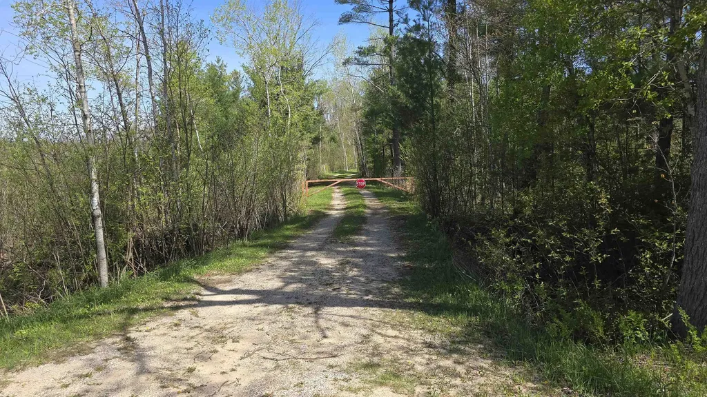 000 Lund Road, SW Springfield Township MI 49633