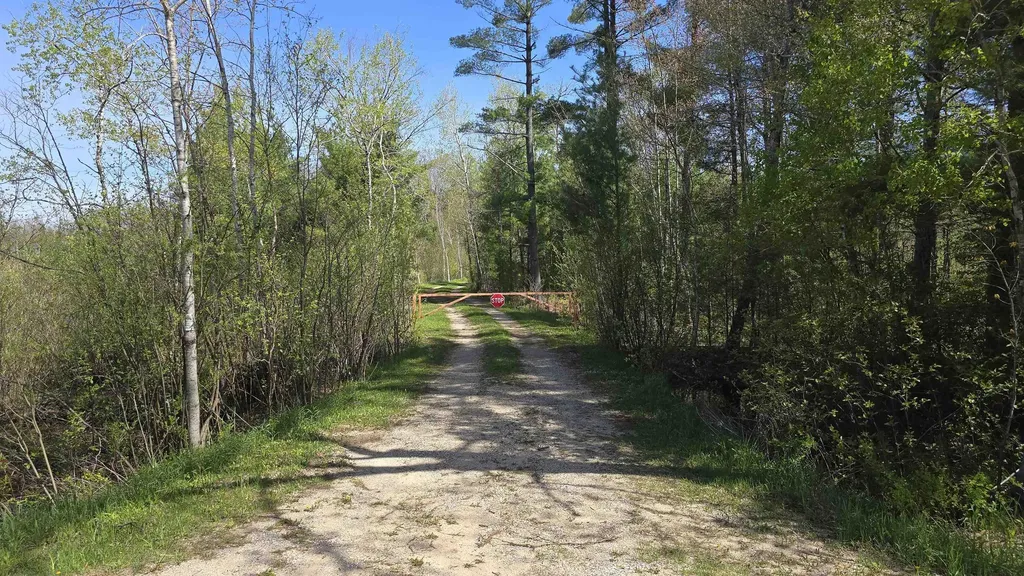 000 Lund Road, SW Springfield Township MI 49633