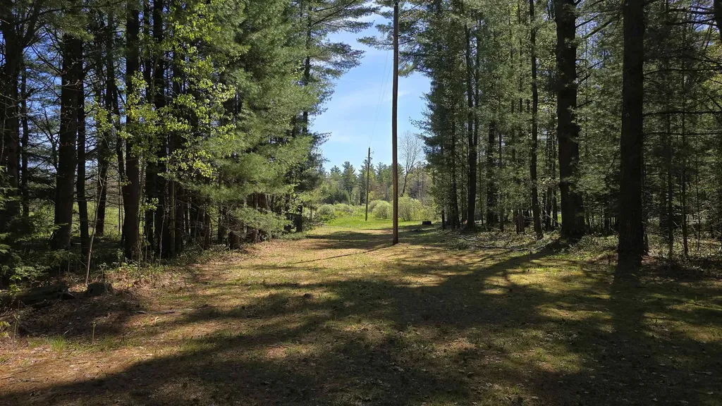 000 Lund Road, SW Springfield Township MI 49633