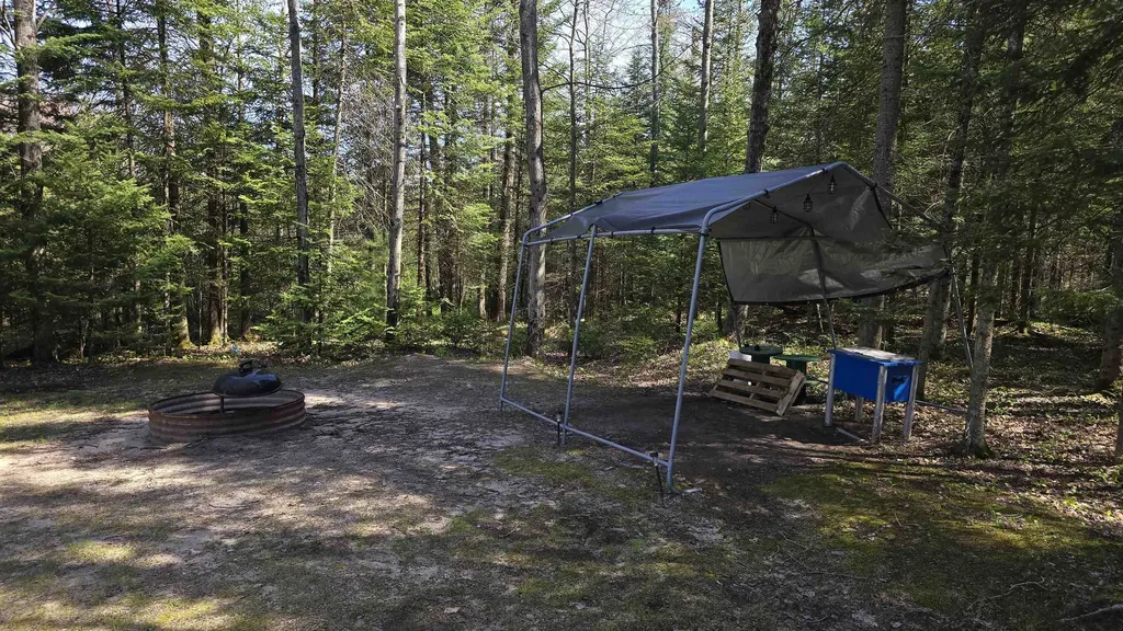 000 Lund Road, SW Springfield Township MI 49633