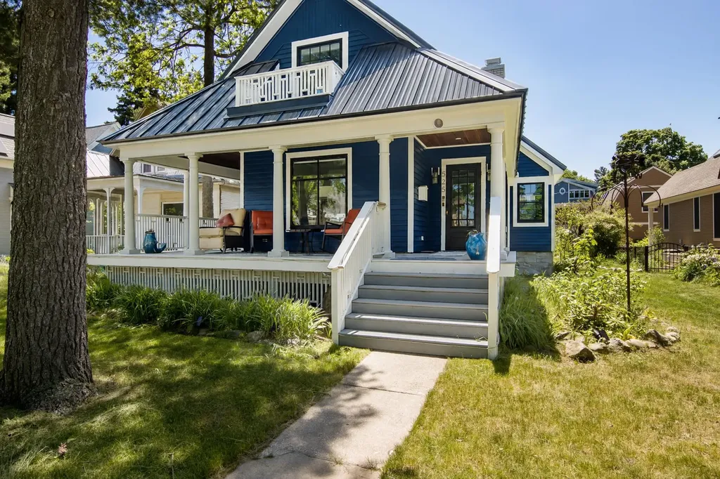 525 Fifth Street Traverse City City MI 49684