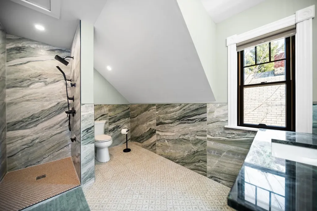525 Fifth Street Traverse City City MI 49684