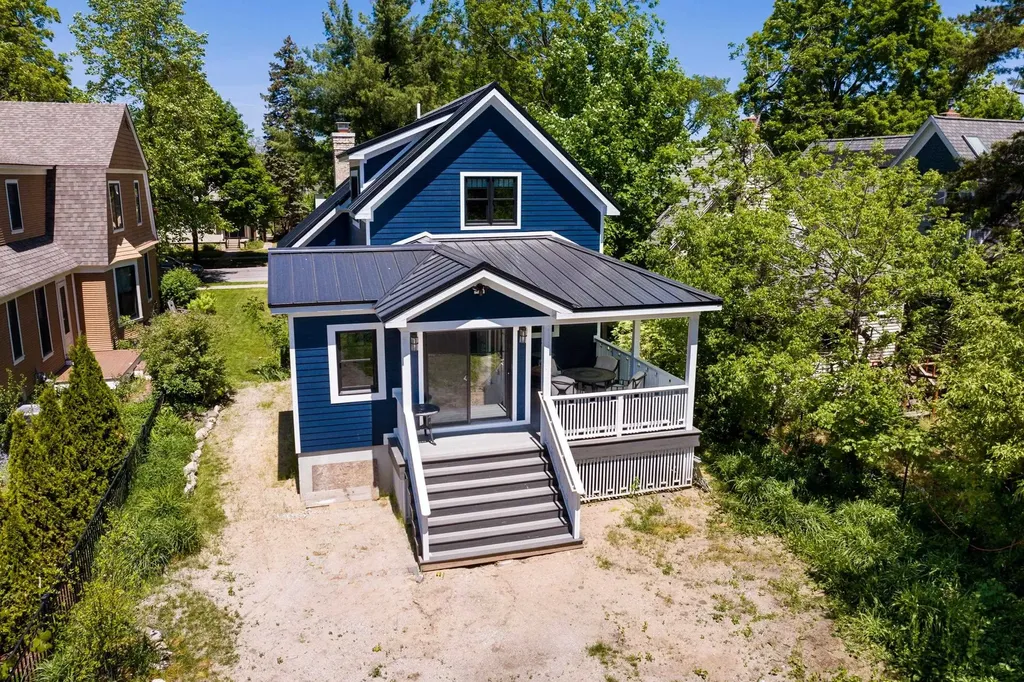 525 Fifth Street Traverse City City MI 49684