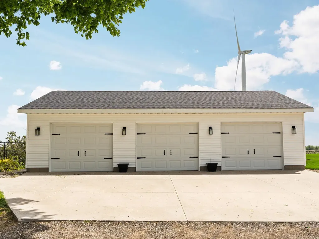 9103 E County Line Road Highland Township MI 49665