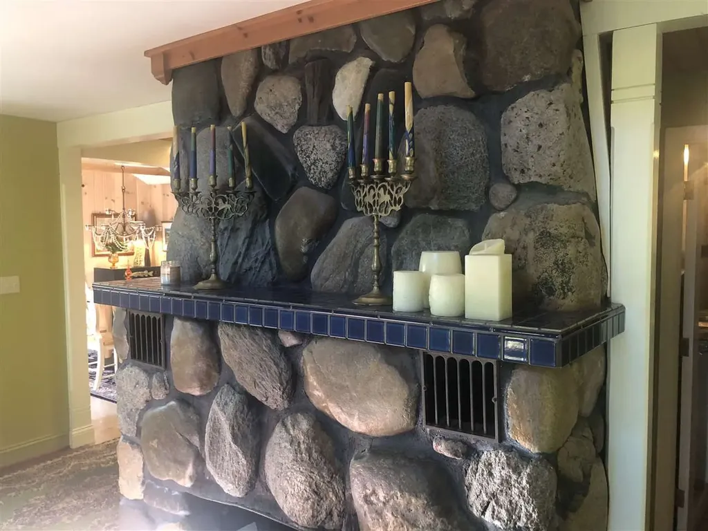 1387 N West Torch Lake Drive Torch Lake Township MI 49648