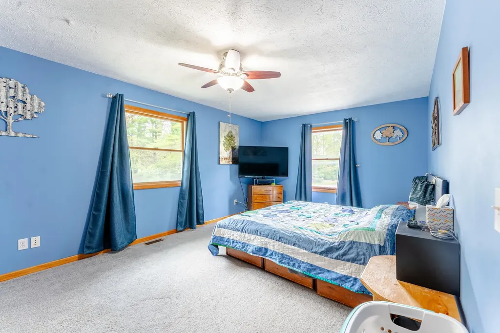 10942 Thiel Road Long Lake Township MI 49685