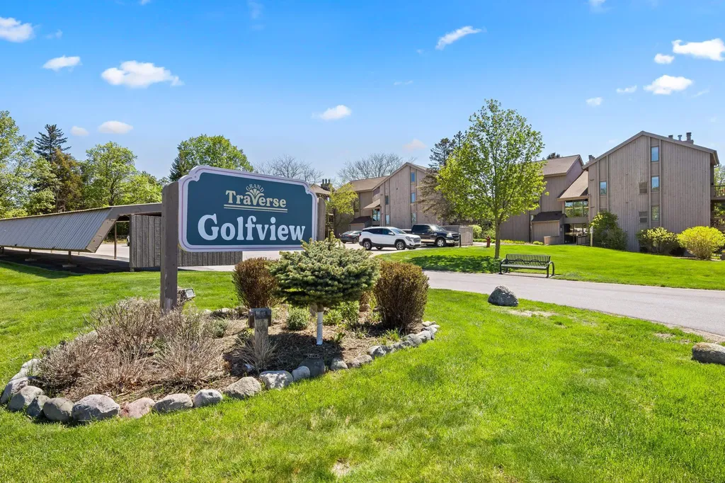 5542 Golfview Court Acme Township MI 49690