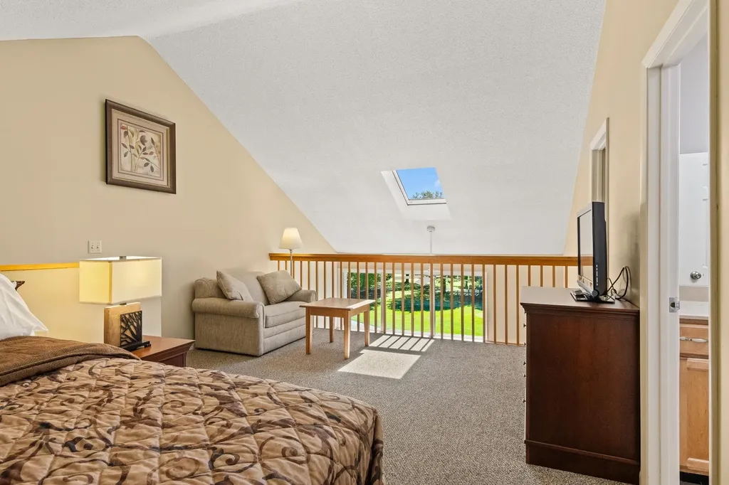 5542 Golfview Court Acme Township MI 49690