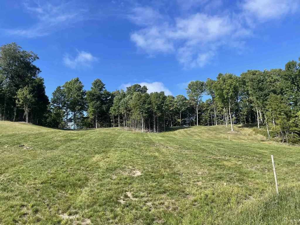 6075 Mountain Sky Road Paradise Township MI 49649