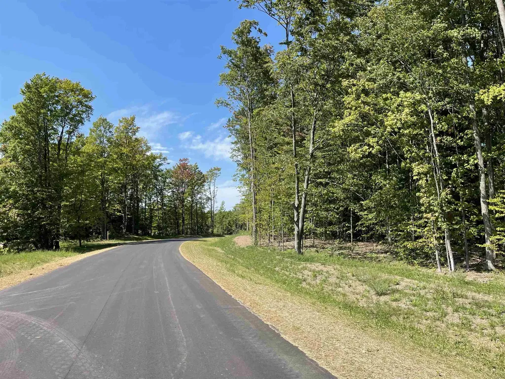 5238 Paradise Ranch Paradise Township MI 49649