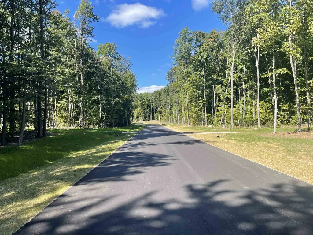 5238 Paradise Ranch Paradise Township MI 49649