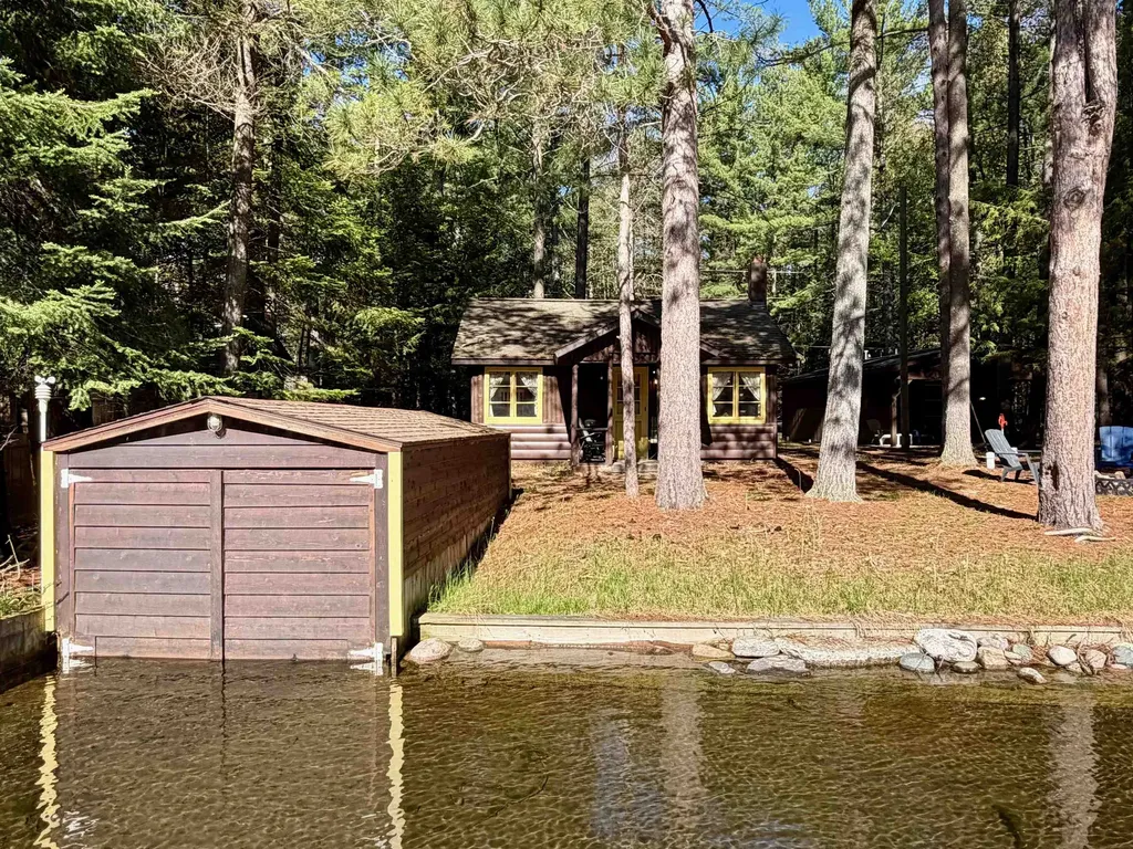 14047 Torch River Road Milton Township MI 49676