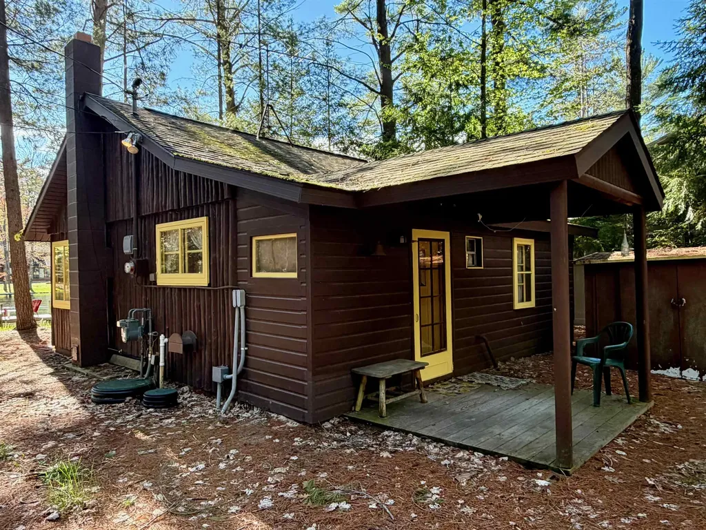 14047 Torch River Road Milton Township MI 49676