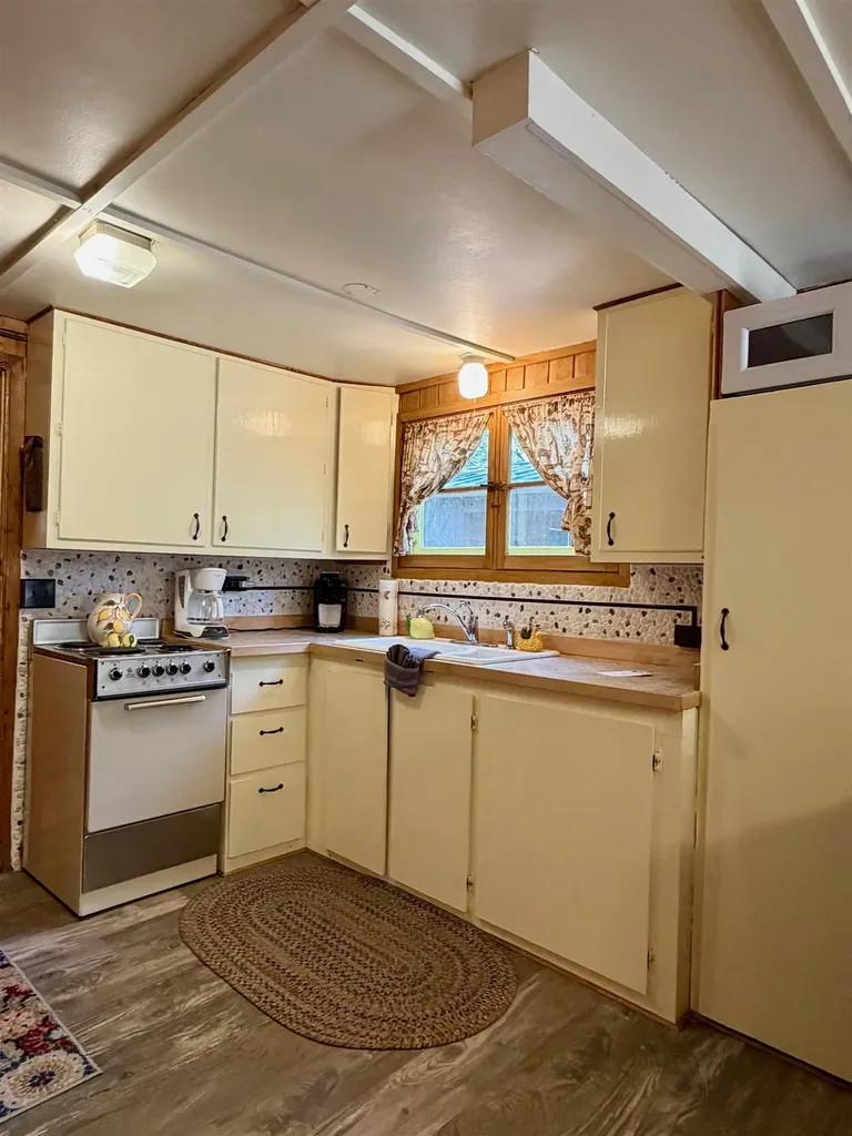 14047 Torch River Road Milton Township MI 49676