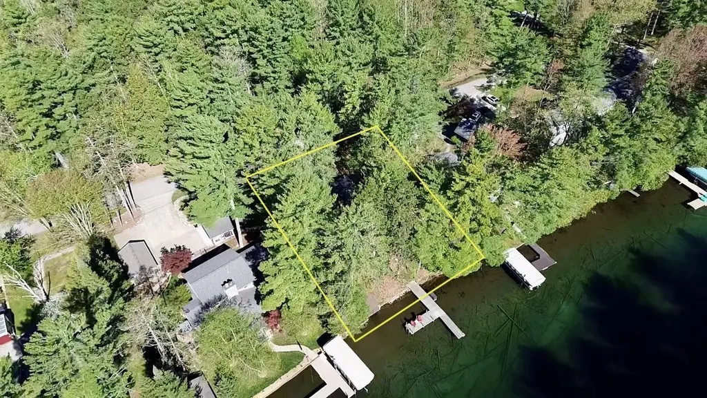 14047 Torch River Road Milton Township MI 49676
